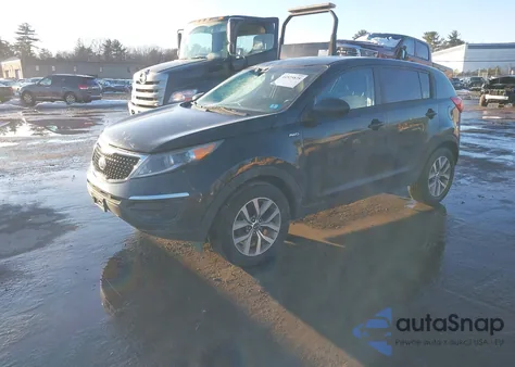 2015 Kia Sportage Lx z USA, uszkodzony, nr VIN KNDPBCAC5F7701636